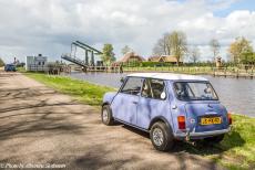 Stuyvesant Tour - Stuyvesant Mini Tour 2017, a one day road trip around the Weerribben-Wieden: Our own Mini Authi waiting for the Meenthebrug to...