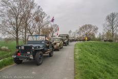 Operation Quick Anger Herdenkingsrit 2018 - Operation Quick Anger herdenkingsrit en herdenkingsceremonie 2018: In een Ford GPW Jeep uit WOII, samen met andere voertuigen uit WOII, reden...