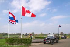 Herdenking Operation Quick Anger 2018 - Operation Quick Anger herdenkingsrit en herdenkingsceremonie 2018: Een Ford GPW Jeep bij het monument de Oversteek&nbsp;naar de Bevrijding. Het...