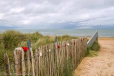 Normandy, 75 years after D-Day - Memorial tour through Normandy: During the 75th anniversary of D-Day, Canadian students decorated the entrance to Juno Beach with red and white... Normandy, 75 years after D-Day - Memorial tour through Normandy: During the 75th anniversary of D-Day, Canadian students decorated the entrance to Juno Beach with red and white...