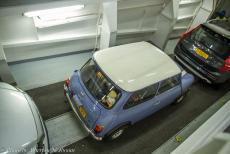 IMM 2019 Bristol - Classic Car Road Trip: Onze Mini Authi maakte de overtocht van Duinkerken naar Dover op een steile helling op het autodek van de ferry, gelukkig...