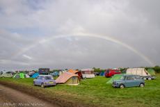 IMM 2019 Bristol - Classic Car Road Trip, IMM 2019 Bristol: Na een zware storm en hevige regenbuien verscheen er een prachtige regenboog boven de Mini...