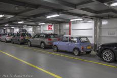 IMM 2019 Bristol - Classic Car Road Trip: Een New Mini en onze Mini Authi uit 1974 aan boord van de veerboot. Na een bezoek aan Engeland en Bristol om het...