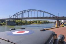 75 jaar na de Slag om Arnhem - September 2019, 75 jaar na de Slag om Arnhem: Tijdens de Race to the Bridge rijdt onze Ford GPW Jeep over de Nieuwe Kade naar de Rijnbrug in...