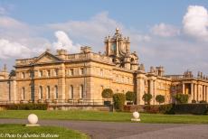 Longbridge IMM - Classic Car Road Trip: On our six-day road trip through England in a Mini Monza, we visited Blenheim Palace, a large and monumental building,...