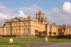 Longbridge IMM - Classic Car Road Trip: Tijdens onze 6-daagse road trip door Engeland in een Mini Monza bezochten we Blenheim Palace, een groot monumentaal...