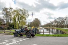 Operation Cannonshot Herdenkingsrit 2018 - Herdenkingsrit Operation Cannonshot: Onze Ford GPW Jeep steekt het Apeldoorns Kanaal over tijdens de herdenkingsrit van Operation Cannonshot. Na...